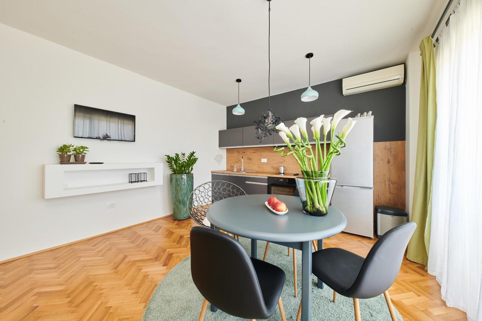 Mina'S Shine Apartman Umag Kültér fotó